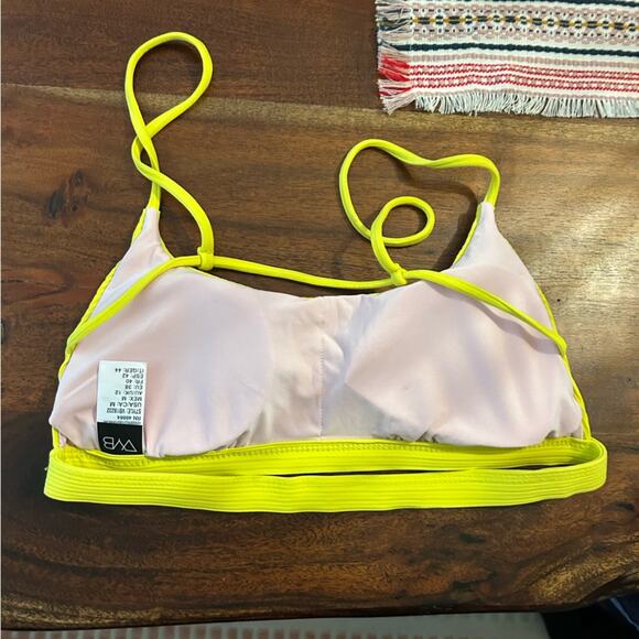 VYB Eye Candy Bralette Bikini Top Swim Bathing Suit Neon Yellow NEW Size M - Picture 4 of 6